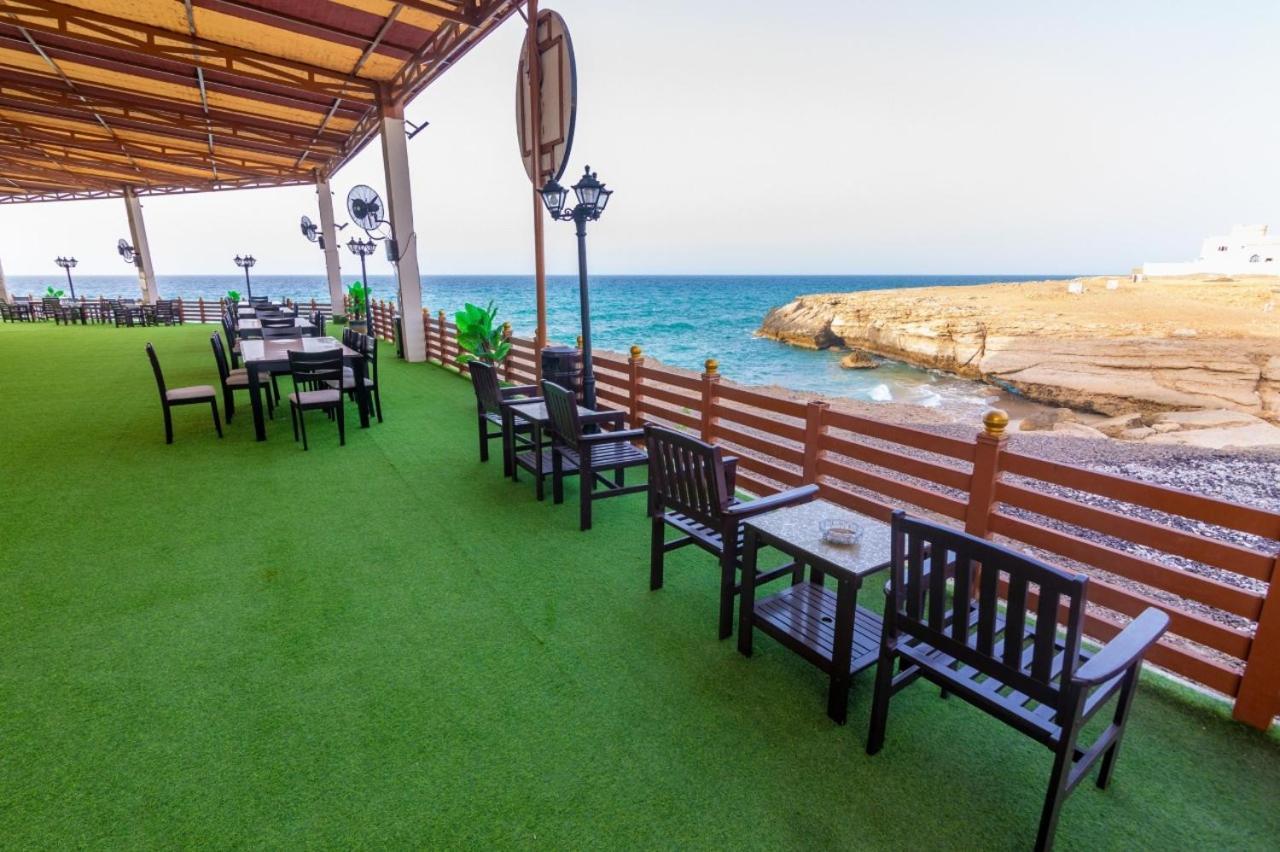 Sur Bandar Al Ayjah Hotel Apartments 外观 照片
