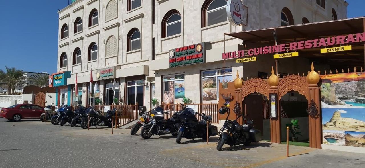 Sur Bandar Al Ayjah Hotel Apartments 外观 照片