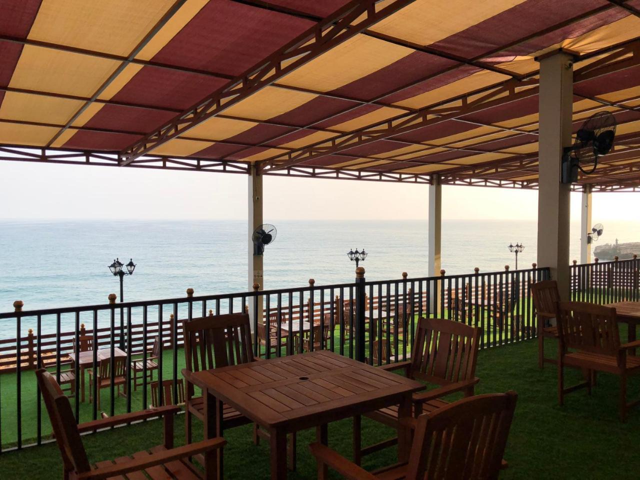 Sur Bandar Al Ayjah Hotel Apartments 外观 照片