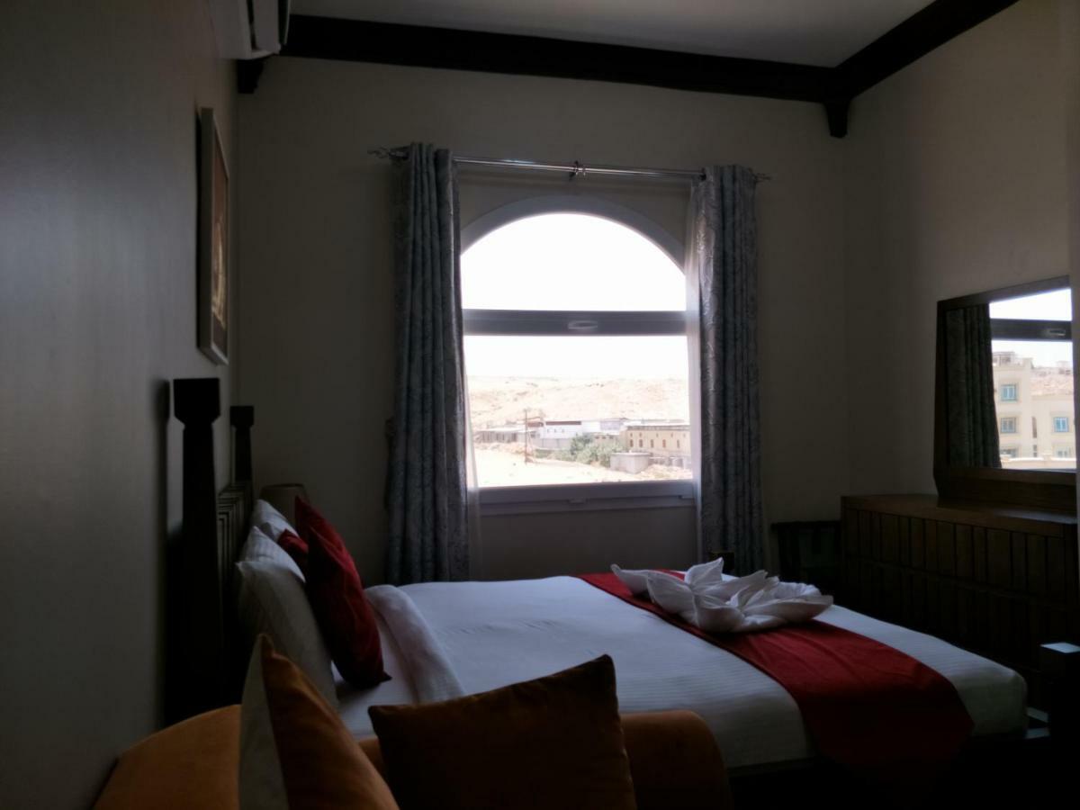 Sur Bandar Al Ayjah Hotel Apartments 外观 照片