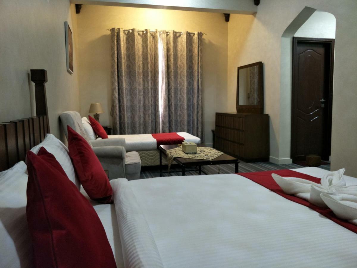 Sur Bandar Al Ayjah Hotel Apartments 外观 照片